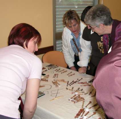  visite de dentelli�res espagnoles  - 16 mai 2008   